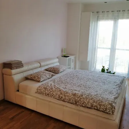 Astra Lux ريغا